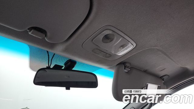 Hyundai Starex 2014 — photo 17