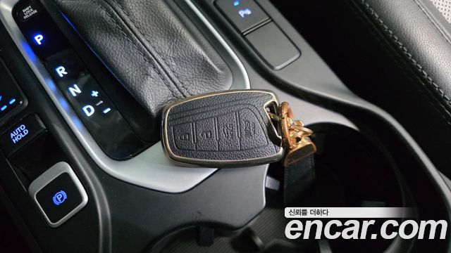 Hyundai Santafe 2016 — photo 26