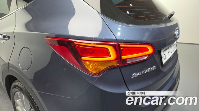 Hyundai Santafe 2016 — photo 9
