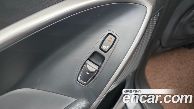Hyundai Santafe 2016 — photo 35