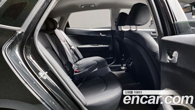 Kia K5 2020 — photo 17