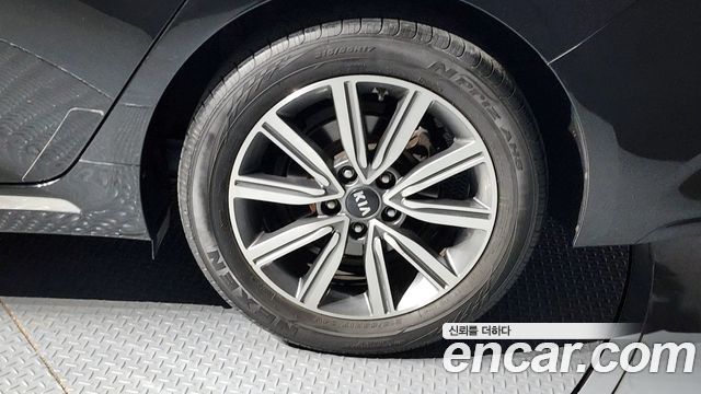 Kia K5 2020 — photo 7
