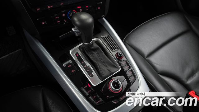 Audi Q5 2012 — photo 9