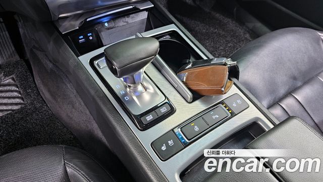Genesis G80 2017 — photo 12