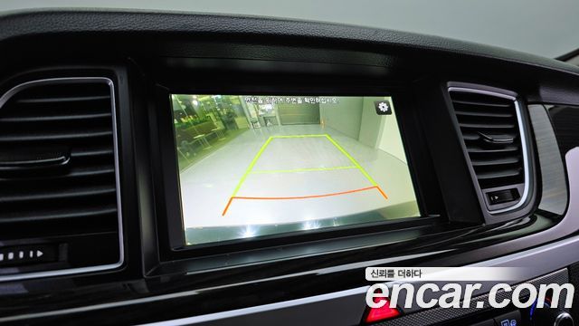 Genesis G80 2017 — photo 21