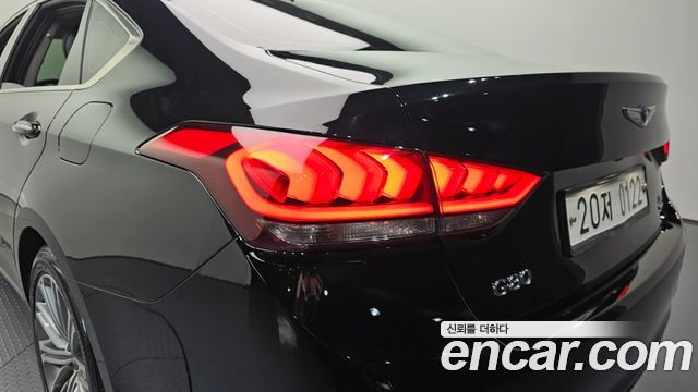 Genesis G80 2017 — photo 9