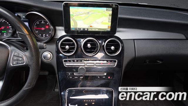 Mercedes-Benz C-Class 2016 — photo 15