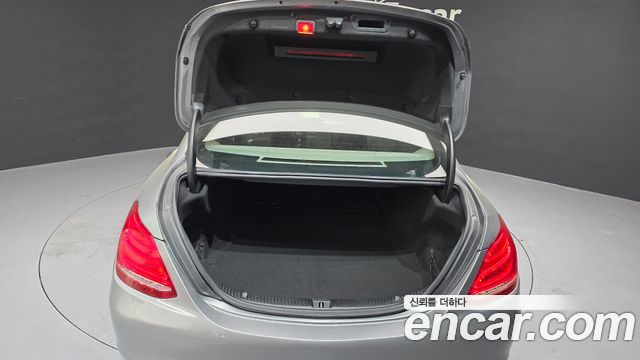 Mercedes-Benz C-Class 2016 — photo 20