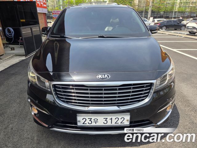 Kia Canival 2016 — photo 1
