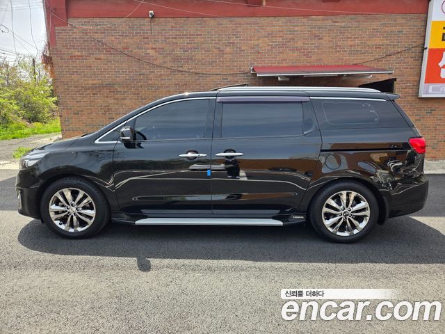 Kia Canival 2016 — photo 8