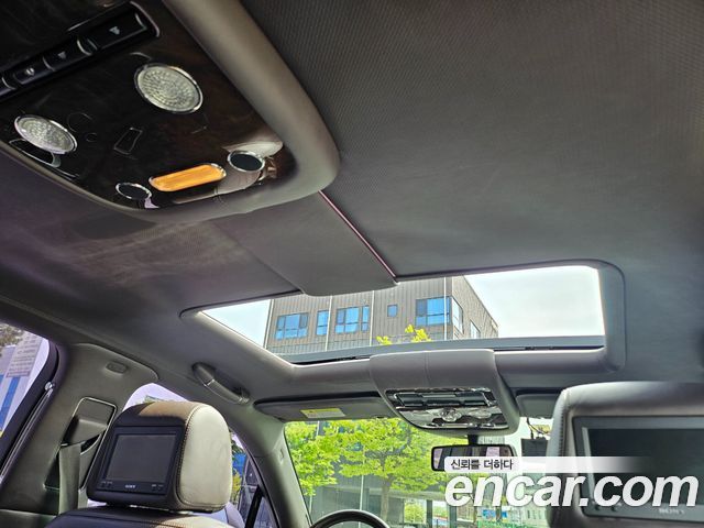 Bentley Flying Spur 2012 — photo 18