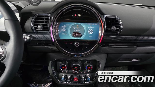 Mini Clubman 2024 — photo 30