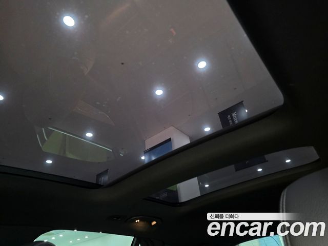 Mercedes-Benz GLC-Class 2022 — photo 15