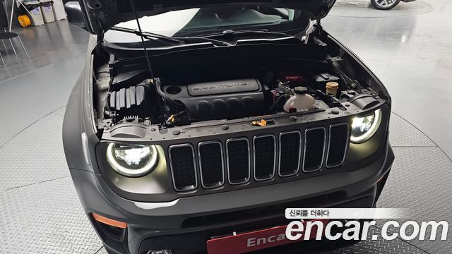Jeep Renegade 2021 — photo 6