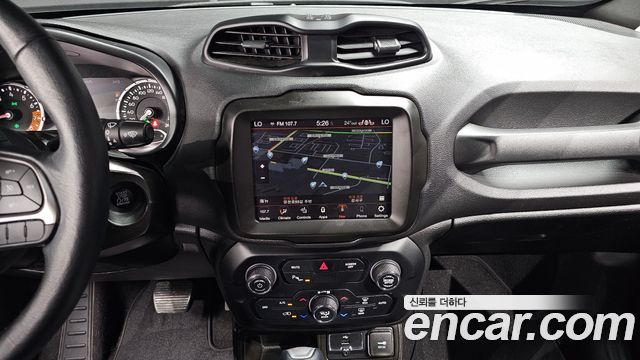 Jeep Renegade 2021 — photo 20