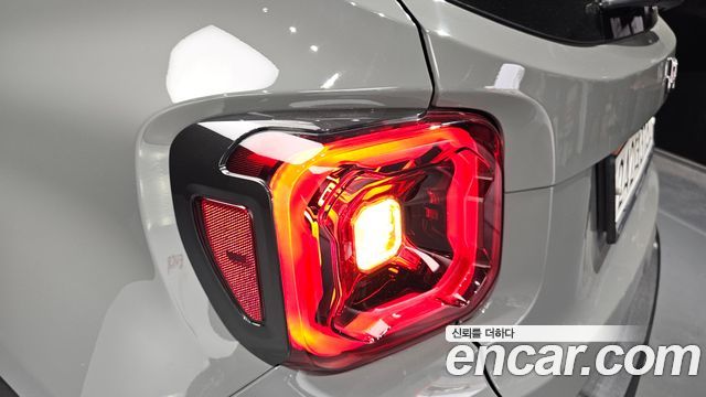 Jeep Renegade 2021 — photo 9