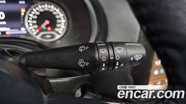 Jeep Renegade 2021 — photo 27