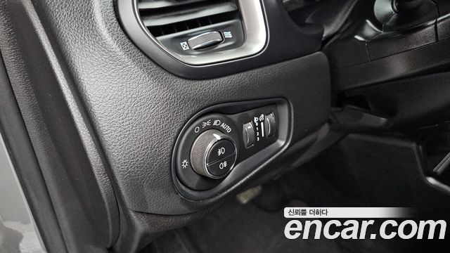Jeep Renegade 2021 — photo 29