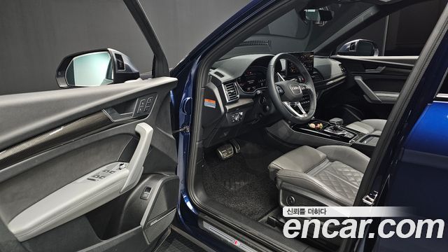 Audi SQ5 2021 — photo 17