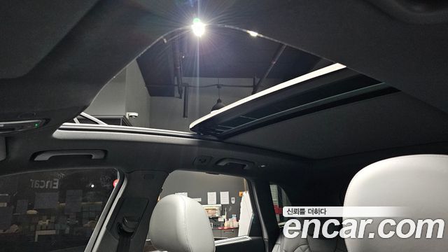 Audi SQ5 2021 — photo 25