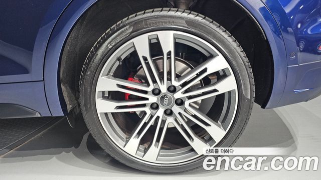 Audi SQ5 2021 — photo 7