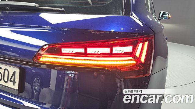 Audi SQ5 2021 — photo 9