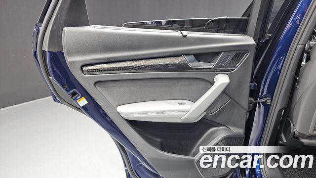 Audi SQ5 2021 — photo 15