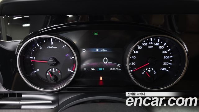 Kia Canival 2021 — photo 8