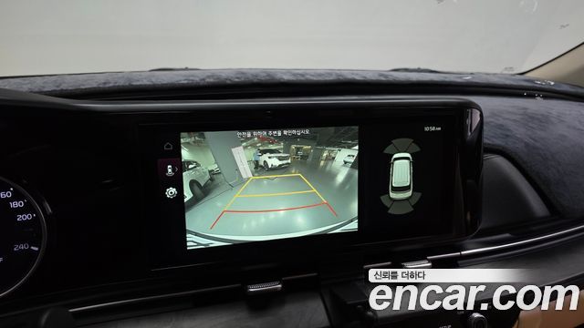 Kia Canival 2021 — photo 16