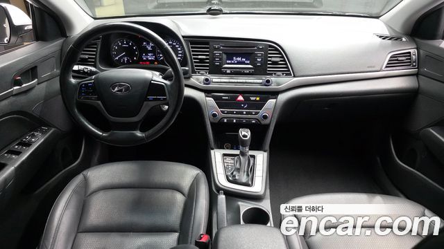 Hyundai AVANTE 2016 — photo 7