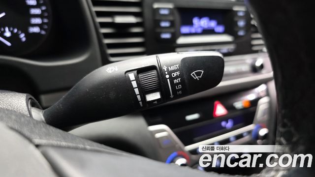 Hyundai AVANTE 2016 — photo 17