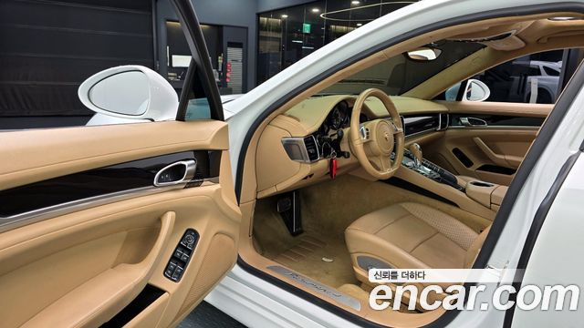 Porsche Panamera 2013 — photo 10
