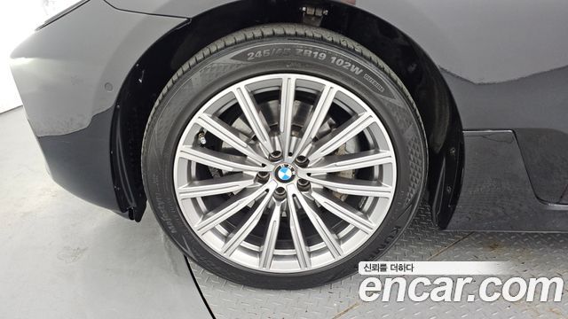 BMW Gran Turismo 2019 — photo 5