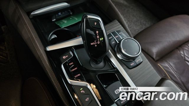 BMW Gran Turismo 2019 — photo 9