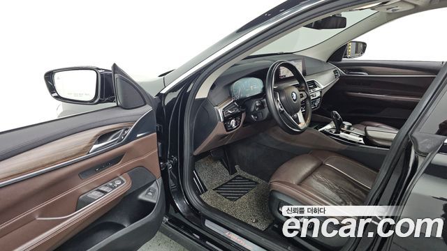 BMW Gran Turismo 2019 — photo 10