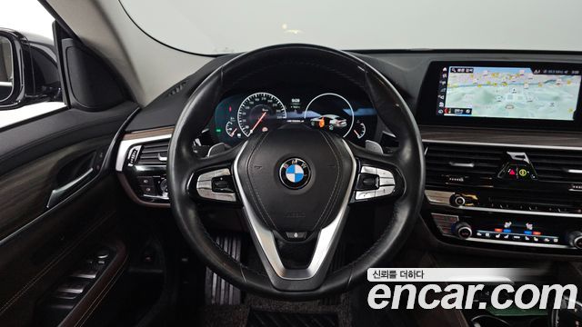 BMW Gran Turismo 2019 — photo 12