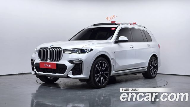 BMW X7 2022 — photo 1
