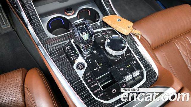 BMW X7 2022 — photo 12