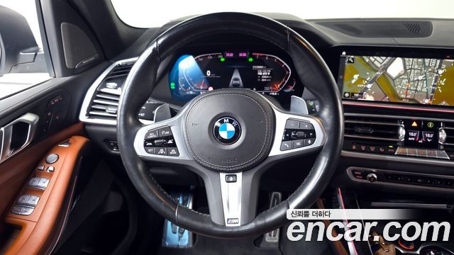 BMW X7 2022 — photo 18