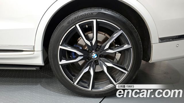 BMW X7 2022 — photo 7