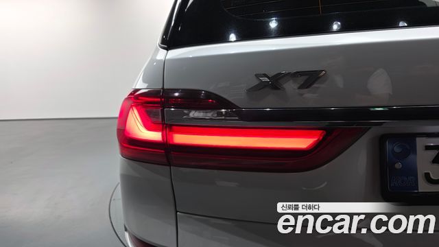 BMW X7 2022 — photo 9