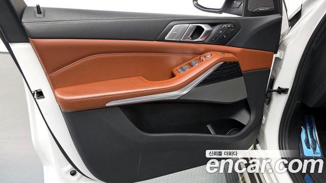 BMW X7 2022 — photo 14