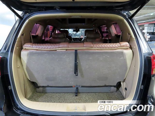 Kia Canival 2018 — photo 16