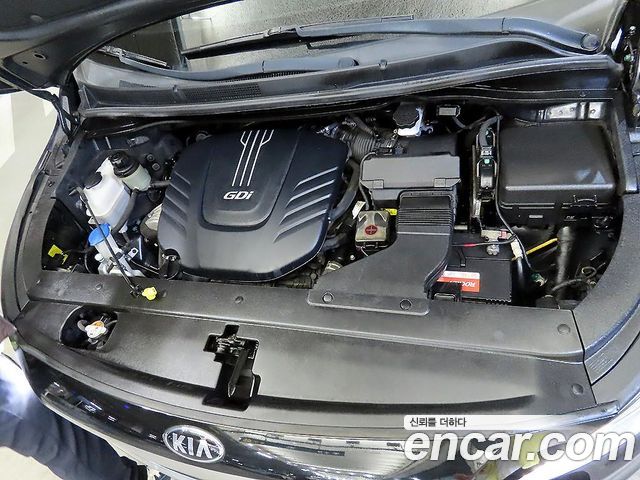 Kia Canival 2018 — photo 19