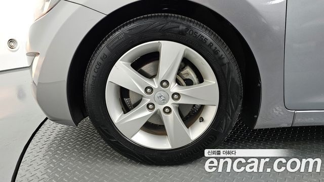 Hyundai AVANTE 2012 — photo 5