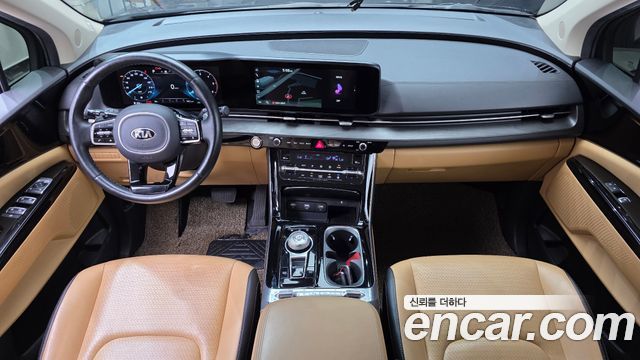 Kia Canival 2021 — photo 10