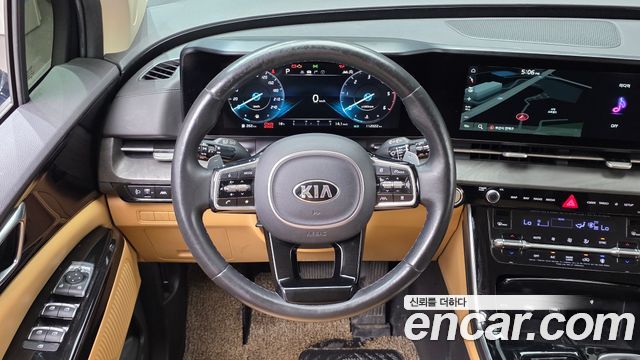 Kia Canival 2021 — photo 19
