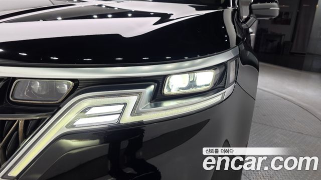 Kia Canival 2021 — photo 8