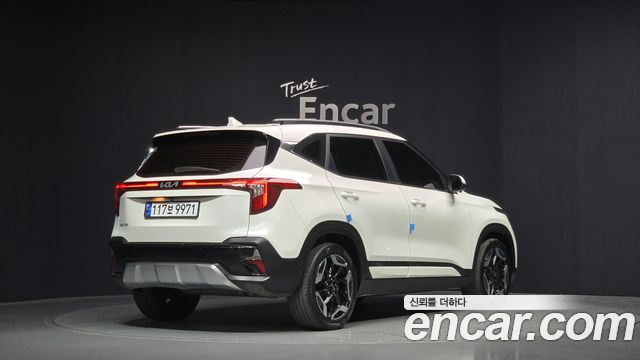 Kia Seltos 2023 — photo 2