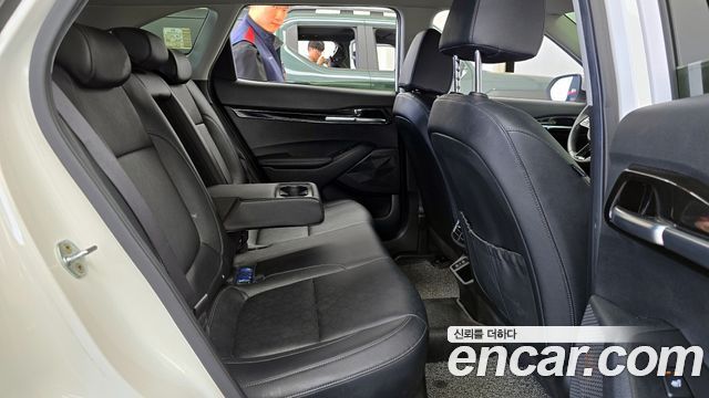 Kia Seltos 2023 — photo 12